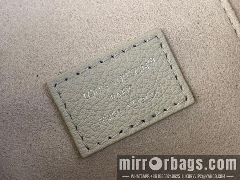 LV Bags Vanity m13593 11.5x6.5x19cm gf