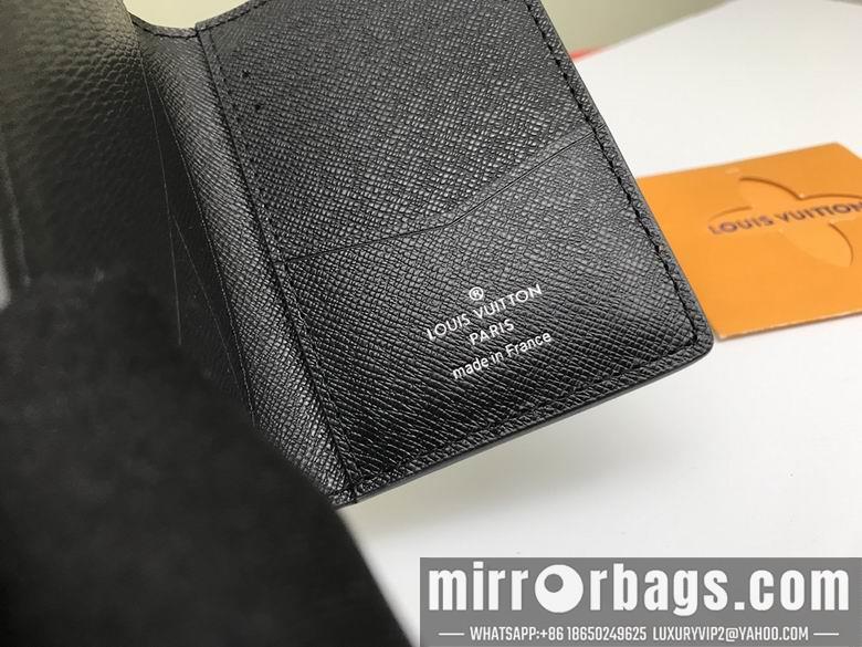 LV Bags M32912 11X7cm