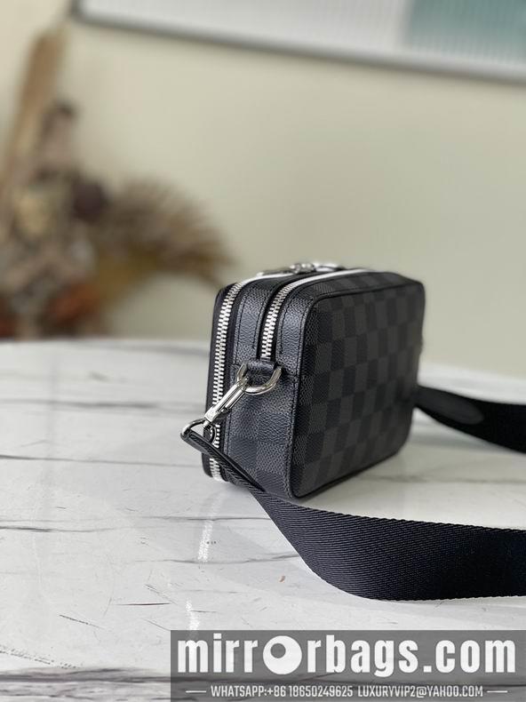 LV Bags Alpha Wearable N60418 18.5x11x6.5 cm gf