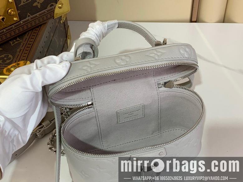 LV Bags Vanity m13593 11.5x6.5x19cm gf