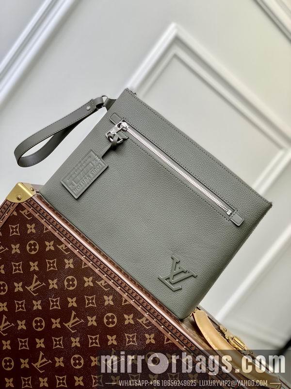 LV Bags Aerogram iPad M69837军绿 30x22x5cm gf