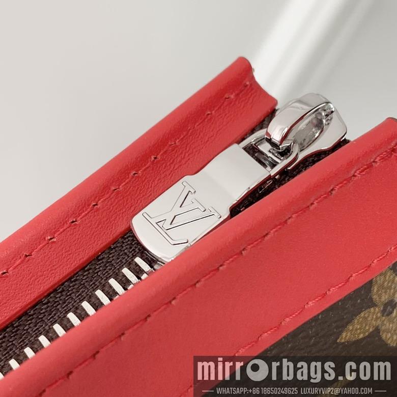 LV Bags Alpha M81124 18.5x11x6.5cm gf3