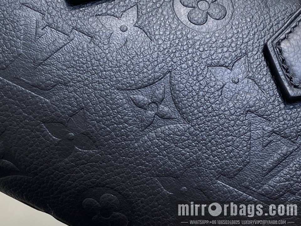 LV Bags Speedy M82450 16x10x7.5cm gf2
