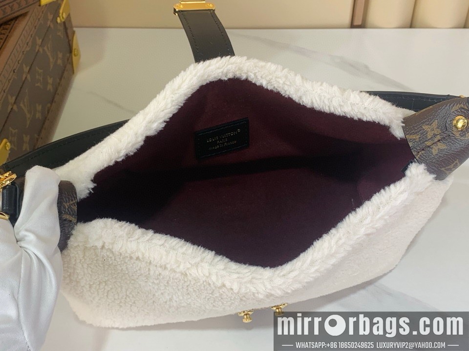 LV Bags Mia M26245 14.5x8x22cm gf
