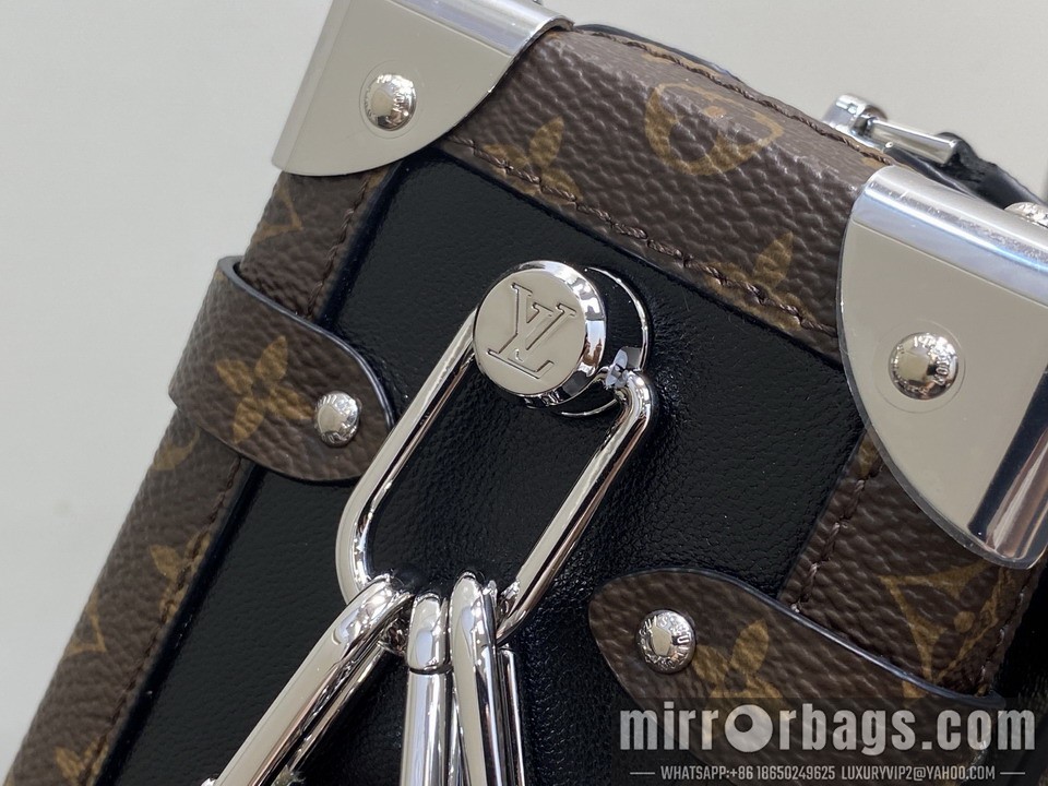 LV Bags Side Trunk M15195 16x8.5x23.5cm gf