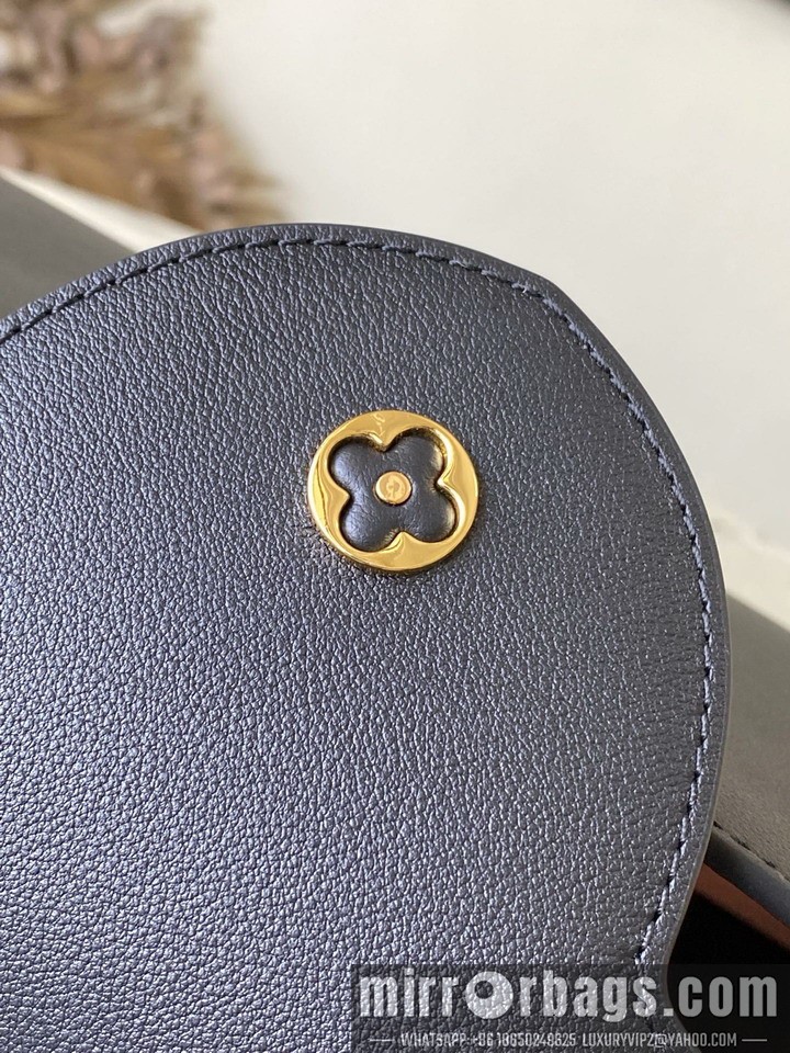 LV Bags Cap M14370 33x24x12cm gf2