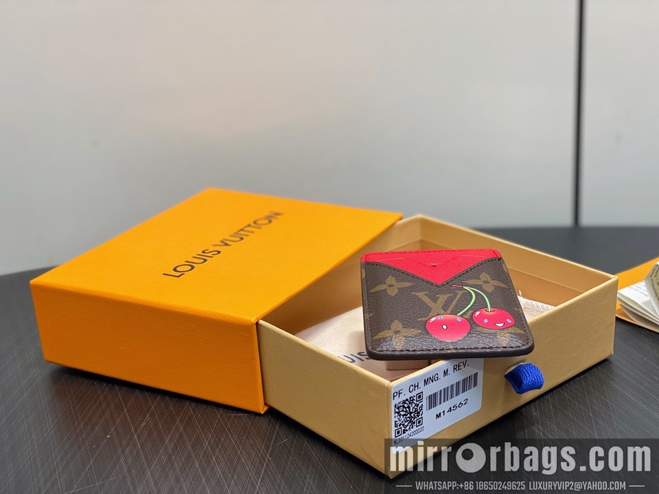 LV Bags Magnet M14562 9.5x0.5x6.5cm gf