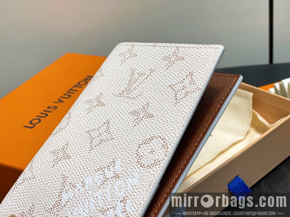 LV Bags M15075 14x2.5x10cm gf