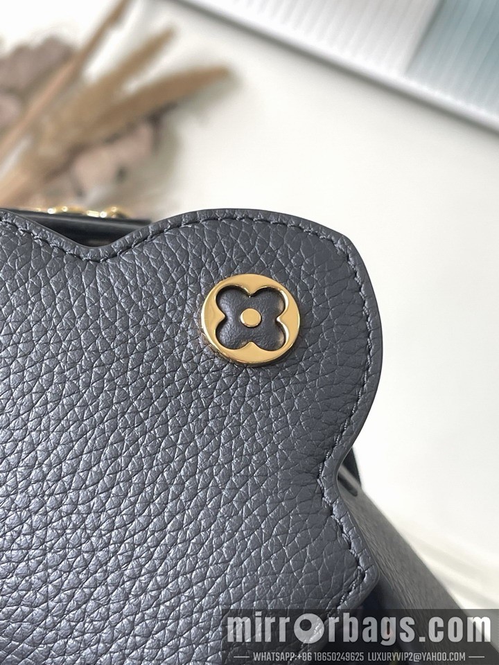 LV Bags Cap M13878 21x13.6x8cm gf