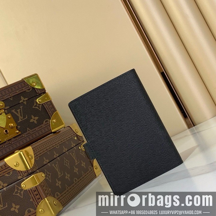 LV Bags R20005 14.5x2x10cm gf