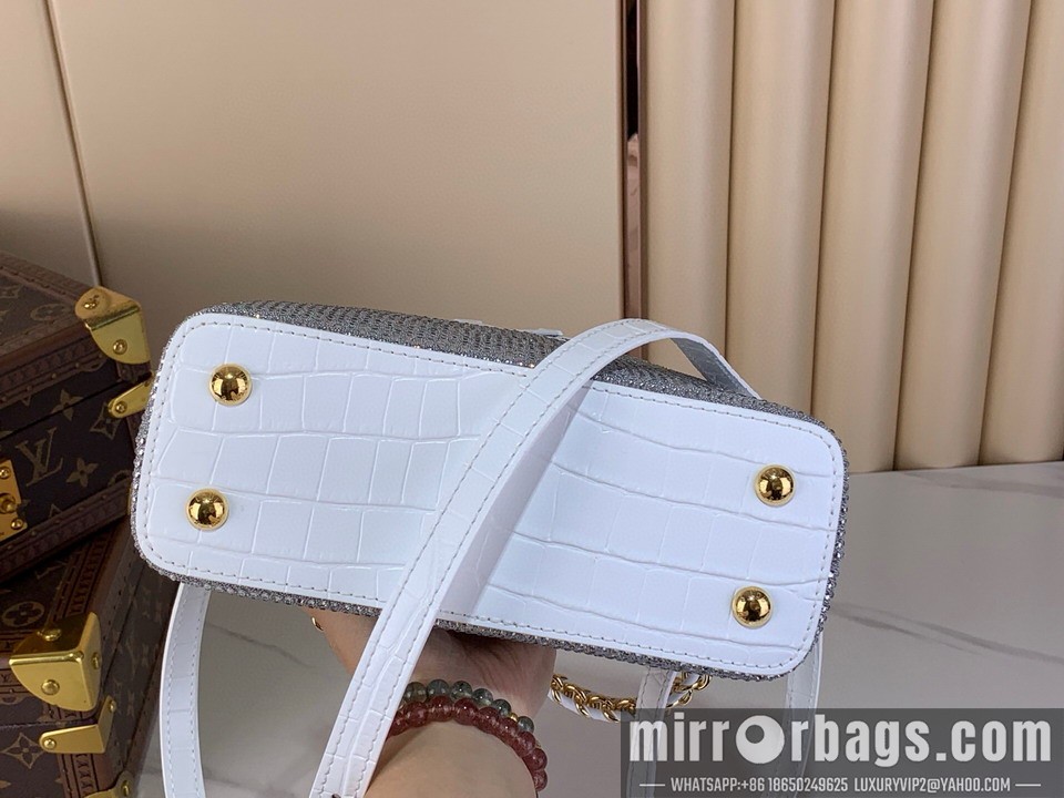 LV Bags Cap M83088 12x8x22cm gf