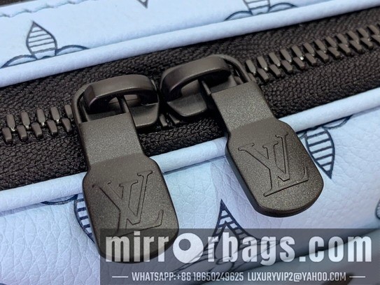 LV Bags Alpha m14790 11x18.5x6.5cm gf
