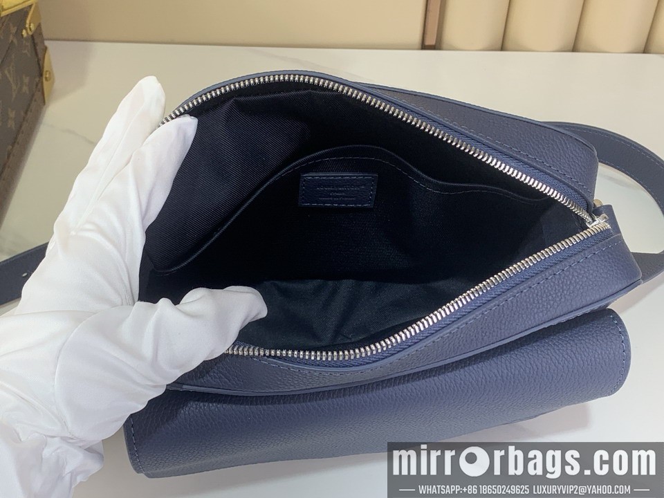 LV Bags Boarding m15260 18x9x24cm gf