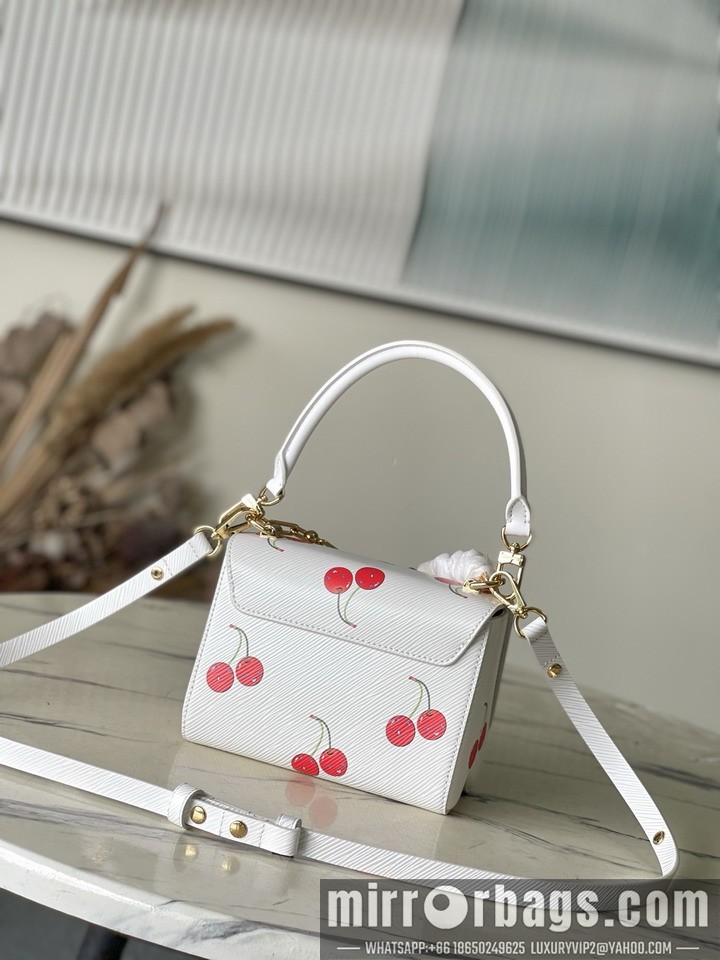 LV Bags Twist M13239 19x15x7cm gf