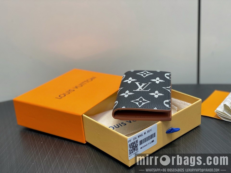 LV Bags M26072 11.1x1x7.5cm gf1