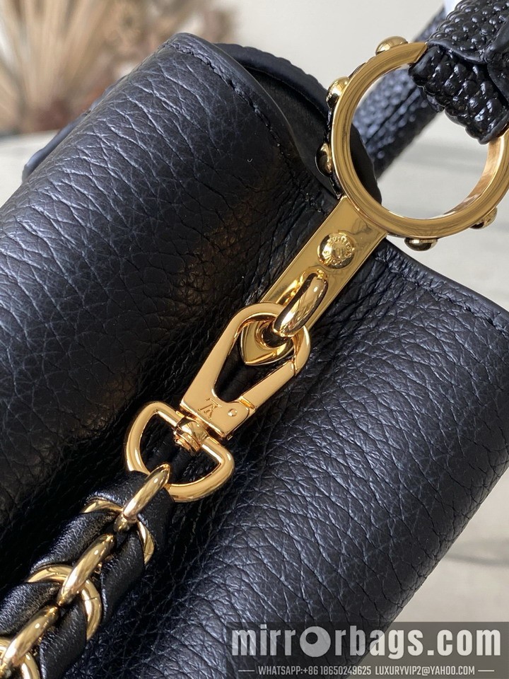 LV Bags Cap M25611 21x14x8cm gf1
