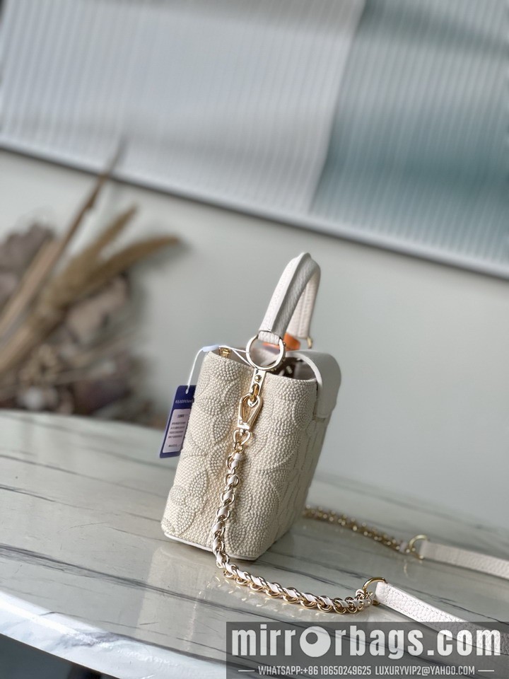 LV Bags Cap M14389 21x13.6x8cm gf