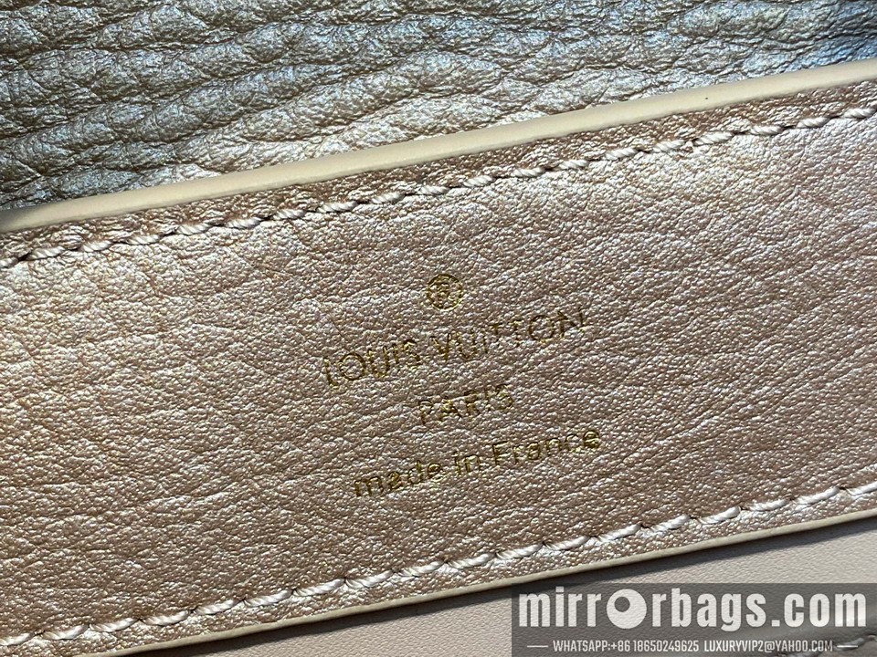 LV Bags Cap M22436 21x14x8cm gf