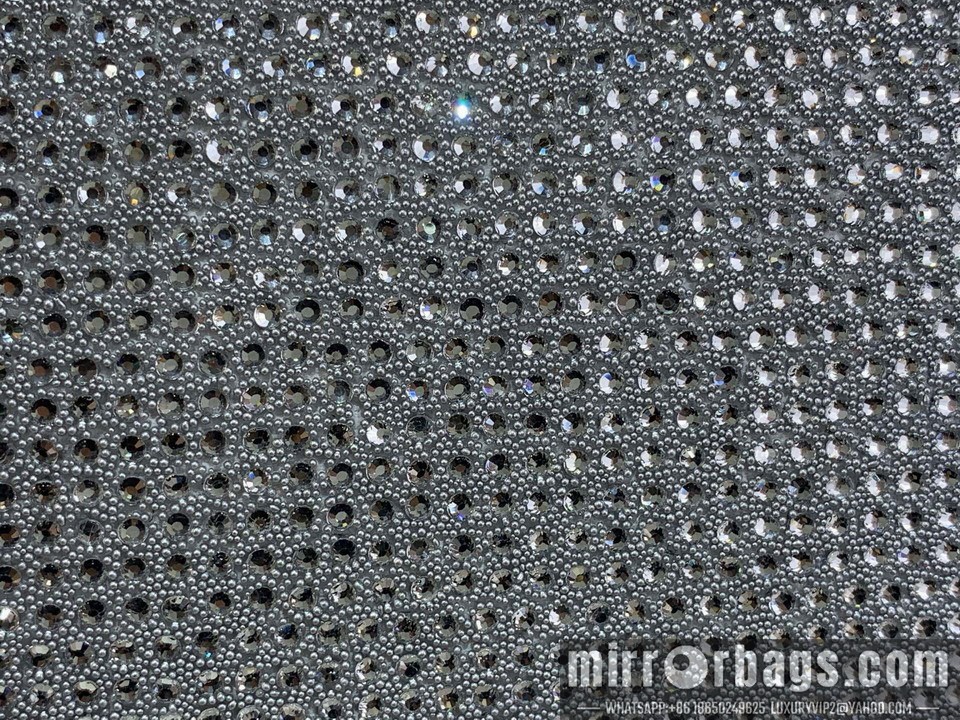 LV Bags Cap M83088 12x8x22cm gf