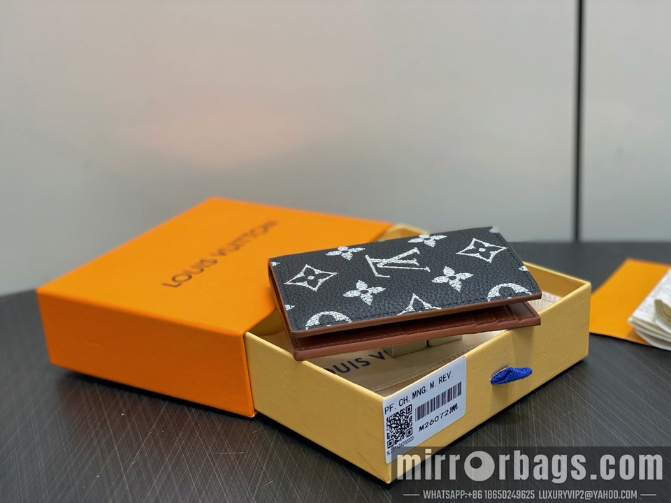 LV Bags M26072 11.1x1x7.5cm gf1