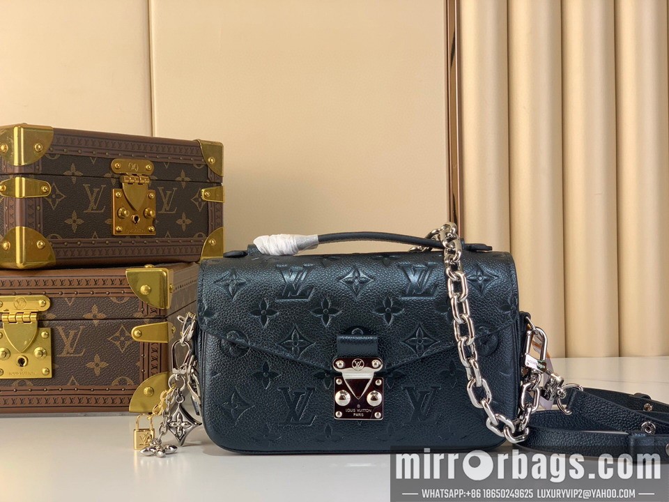 LV Bags Metis m26456 21.5x13.5x6cm gf
