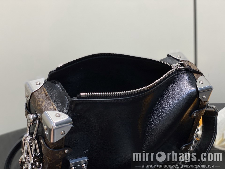 LV Bags Side Trunk M15195 16x8.5x23.5cm gf