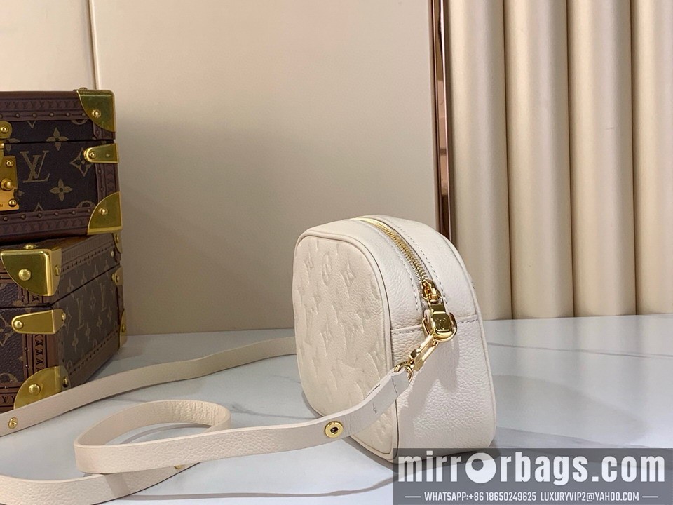 LV Bags Tiny m26509 13x6x19cm gf