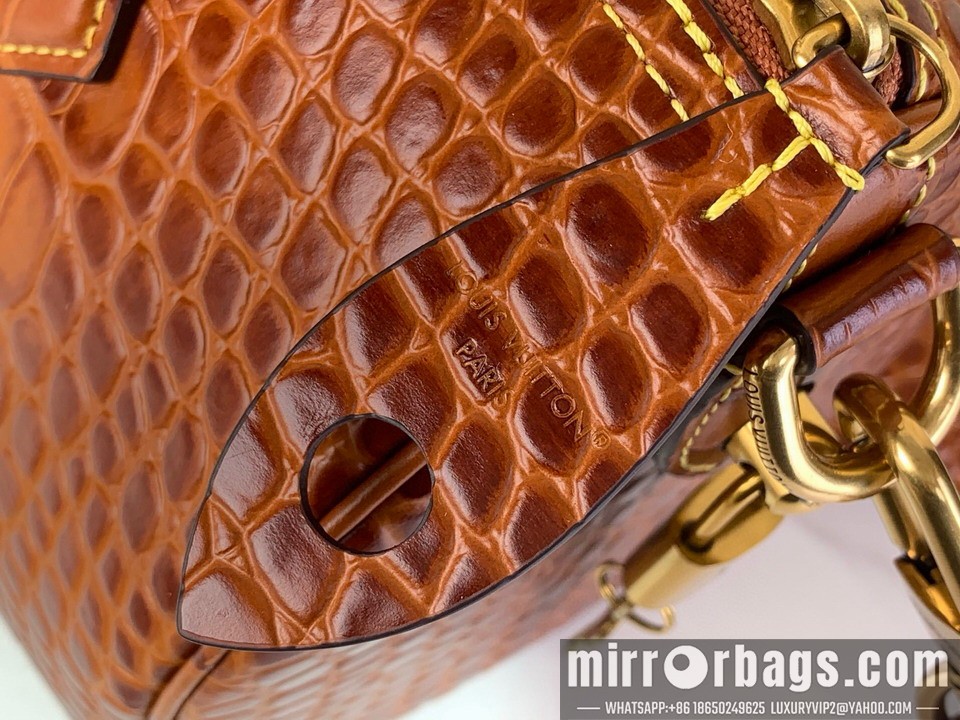 LV Bags Speedy M24443 25x15x15cm gf2