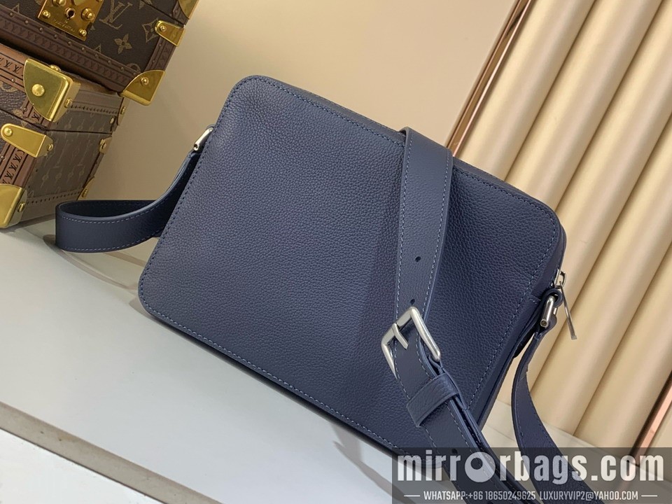 LV Bags Boarding m15260 18x9x24cm gf