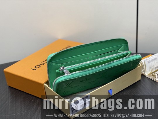 LV Bags Zippy M25998 19.5x10.5x2.5cm gf