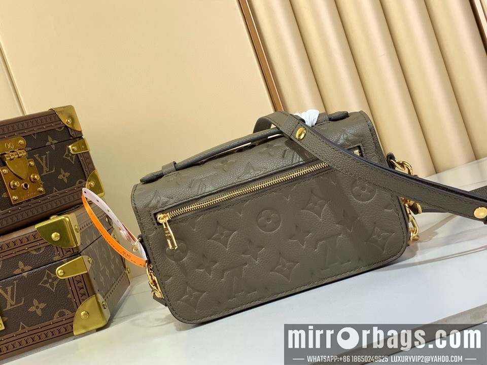 LV Bags Metis m25910 21.5x13.5x6cm gf