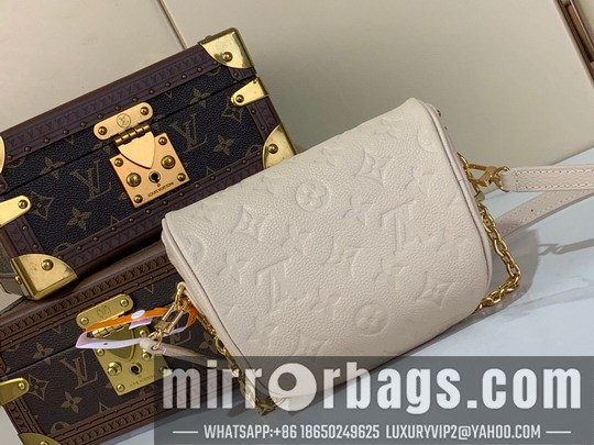 LV Bags Bumbag m14420 17x12x9.5cm gf