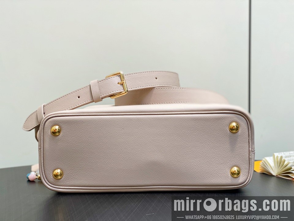 LV Bags Cap M12929 24x12x33cm gf