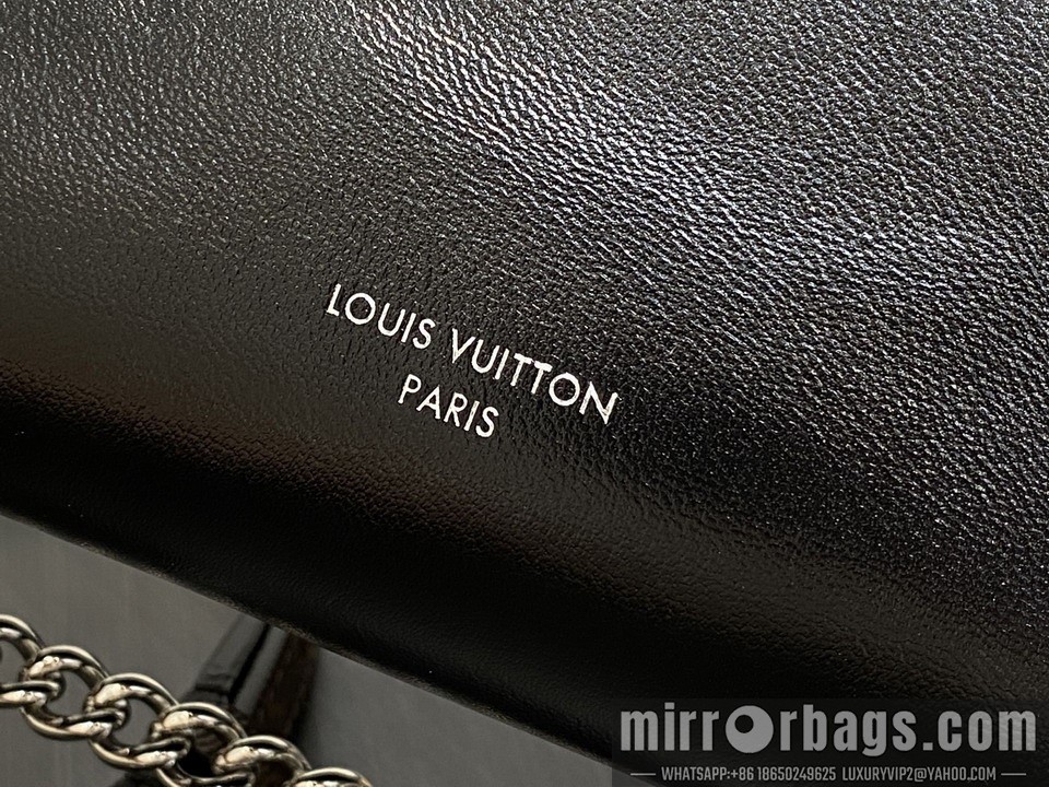 LV Bags Side Trunk M15195 16x8.5x23.5cm gf
