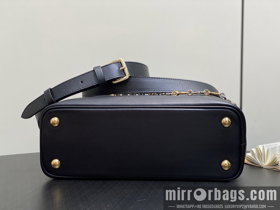 LV Bags Cap M12927 24x12x33cm gf