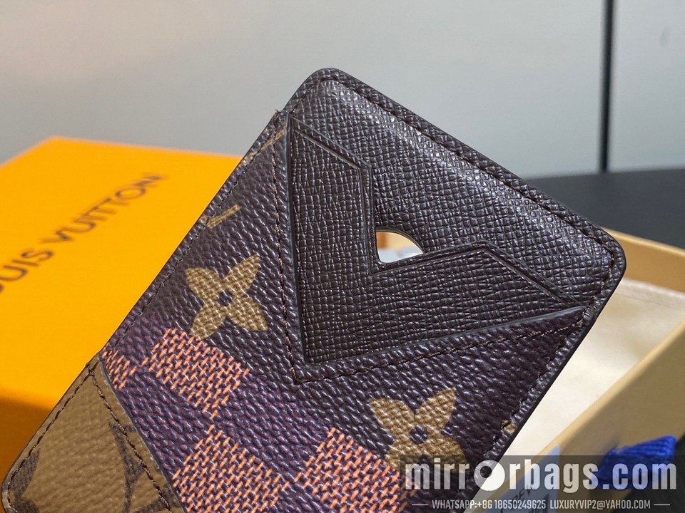 LV Bags Magnet M26016 9.5x0.5x6.5cm gf