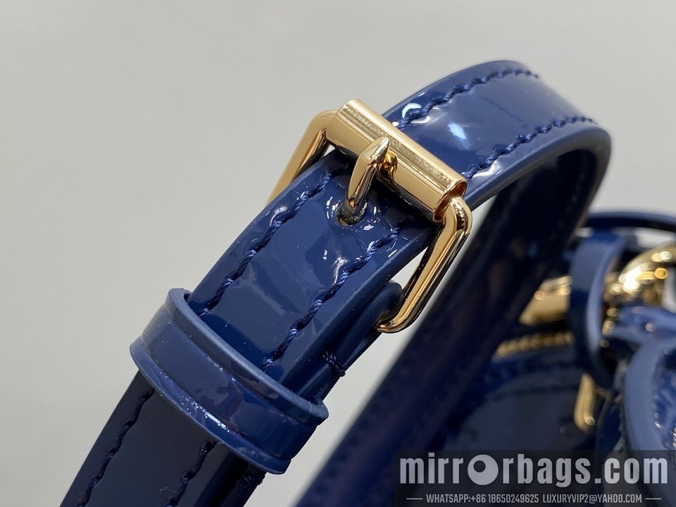 LV Bags Alma M13169 25x19x11cm gf
