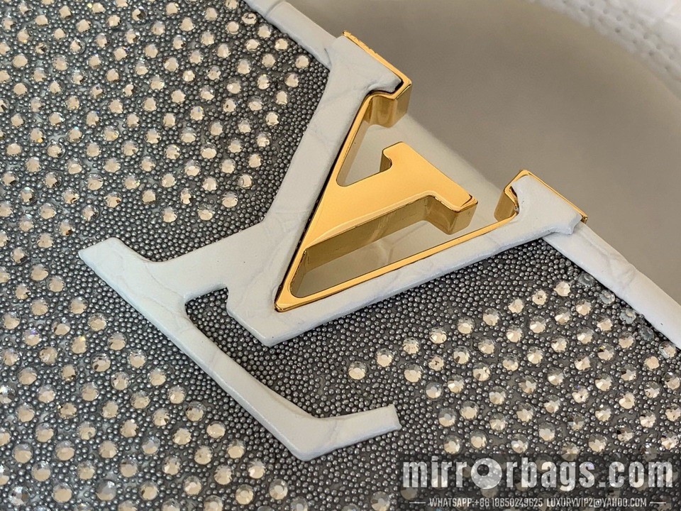 LV Bags Cap M83088 12x8x22cm gf