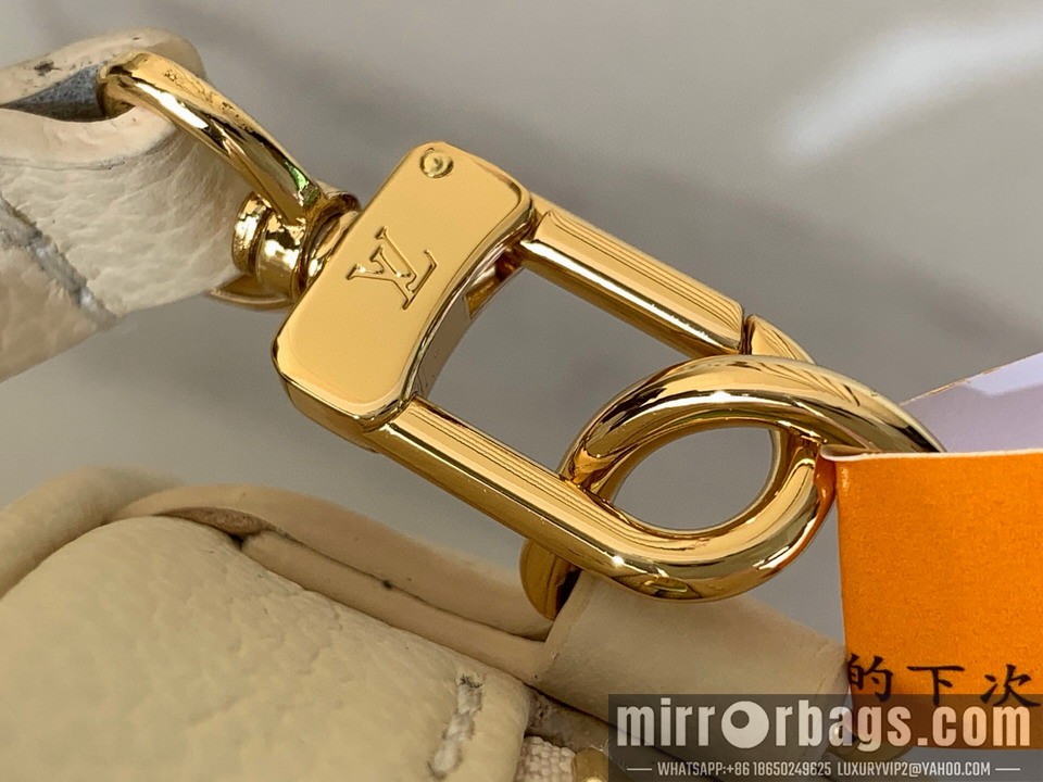LV Bags Tiny m26509 13x6x19cm gf