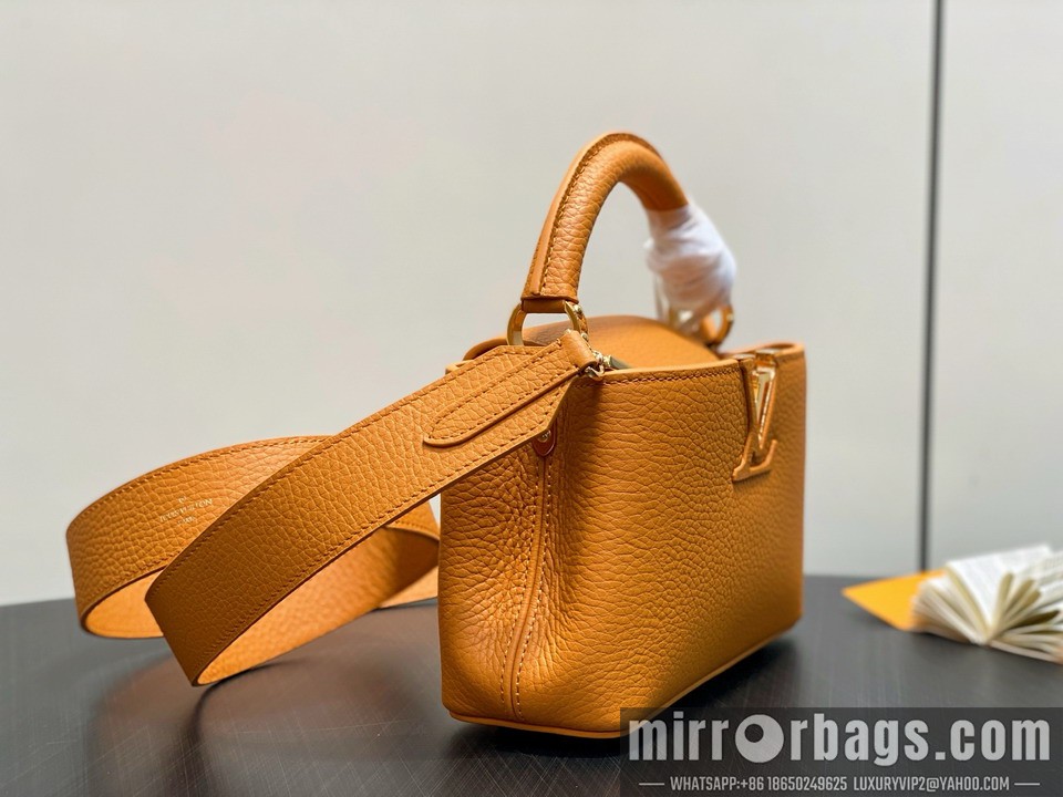 LV Bags Cap M23703 21x13.6x8cm gf