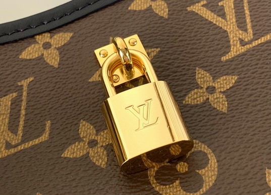 LV Bags The Drop M12941 40x50x15cm gf
