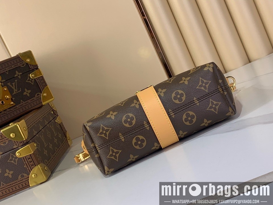 LV Bags Mia M26191 14.5x8x22cm gf