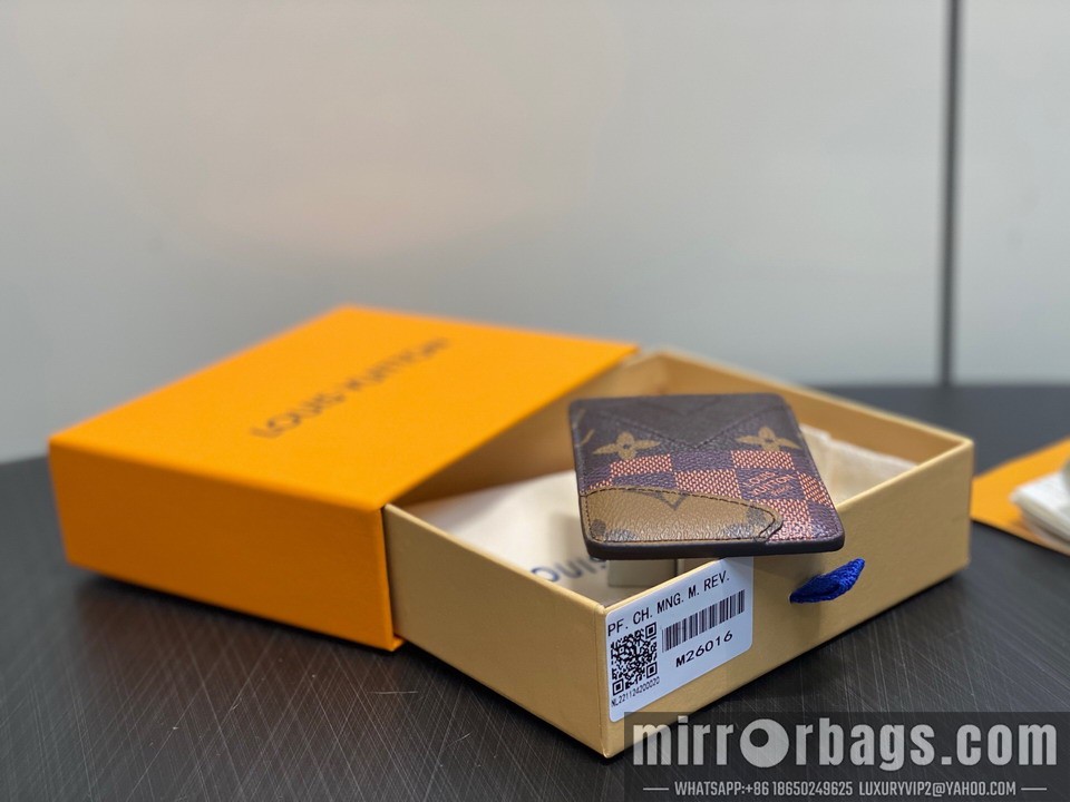 LV Bags Magnet M26016 9.5x0.5x6.5cm gf