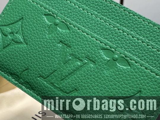 LV Bags M25988 11x7x1.5cm gf