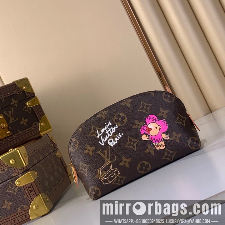LV Bags Cosmetique M15359 19x12x6cm gf