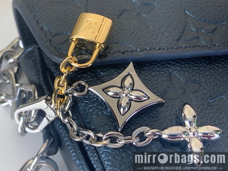 LV Bags Metis m26456 21.5x13.5x6cm gf