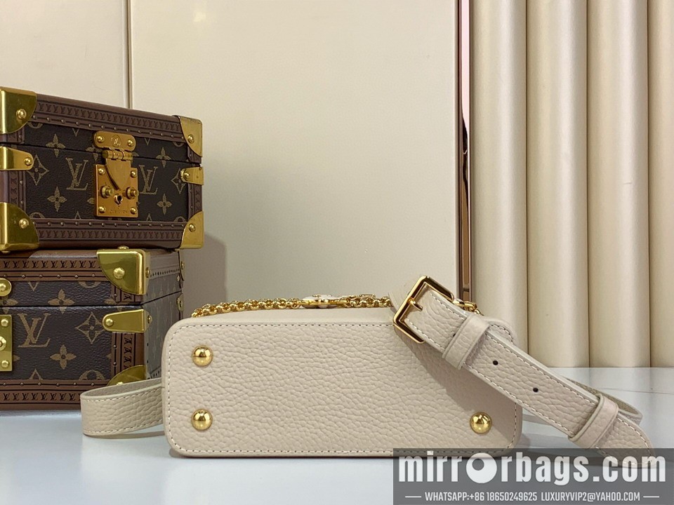 LV Bags Cap m25461 21x14x8cm gf1