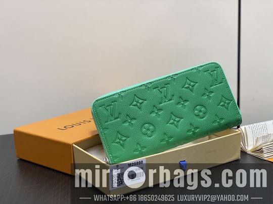 LV Bags Zippy M25998 19.5x10.5x2.5cm gf