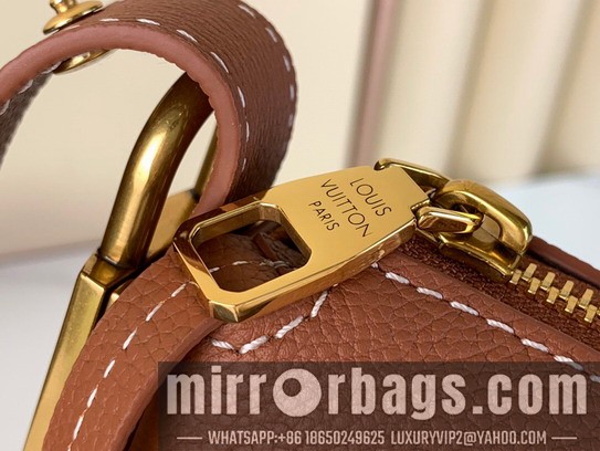 LV Bags Low Key m14642 26x5x32cm gf