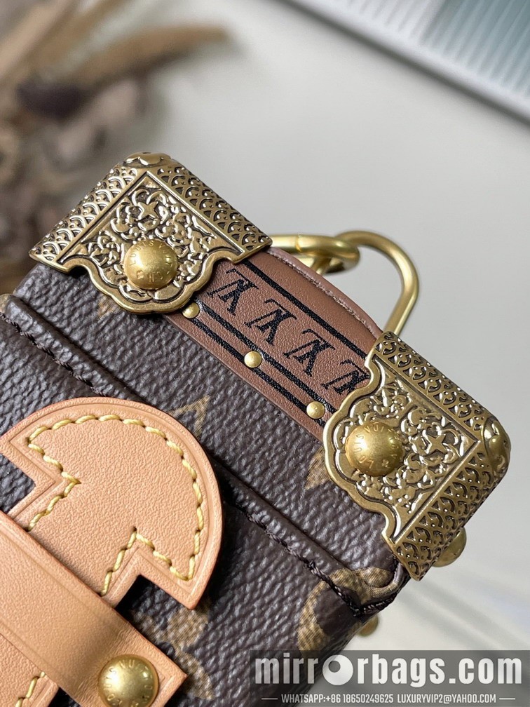 LV Bags Montsouris M15166 17x7x22cm gf